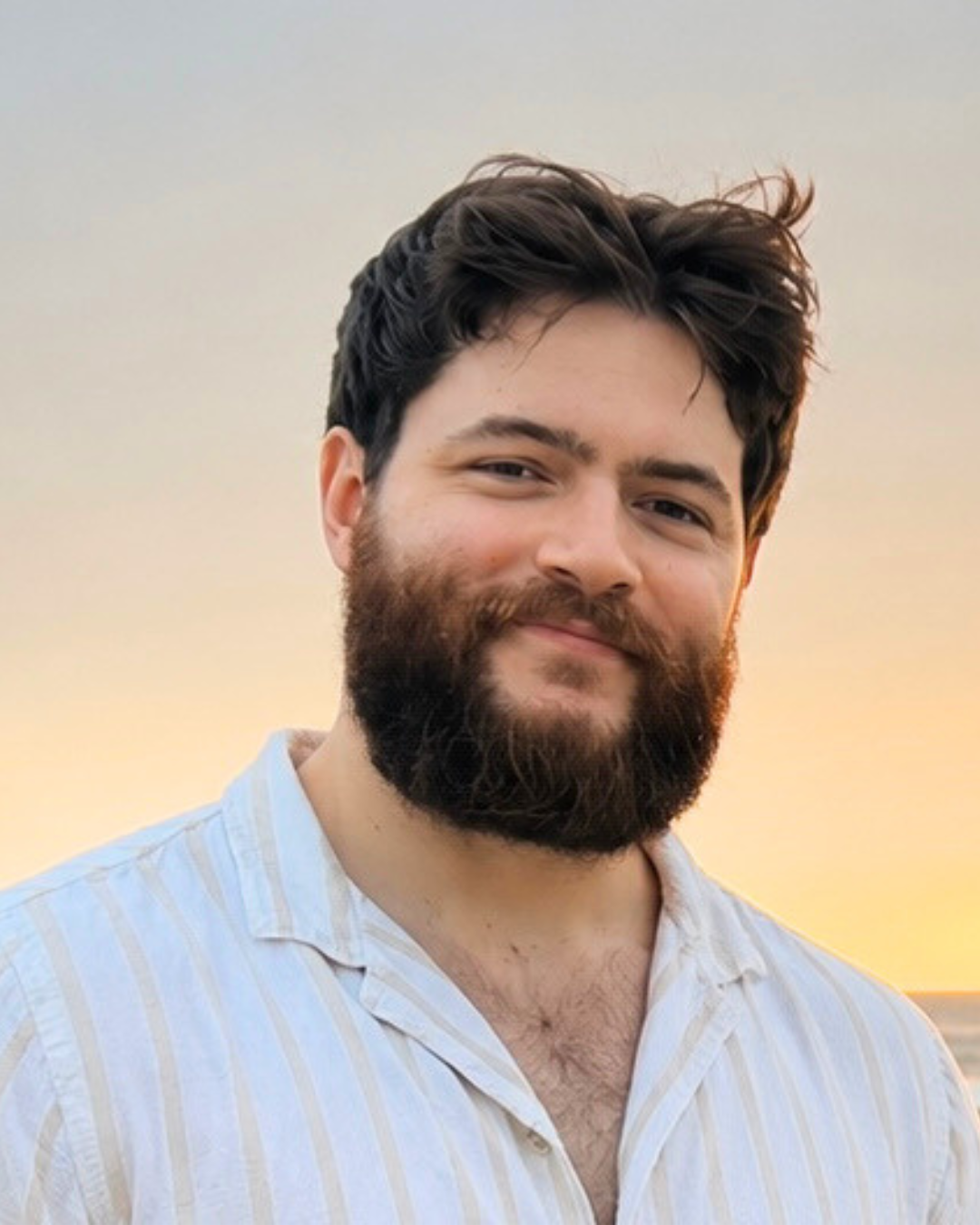 Portrait of Robin, a fat-loss coach specialising in desk-working men